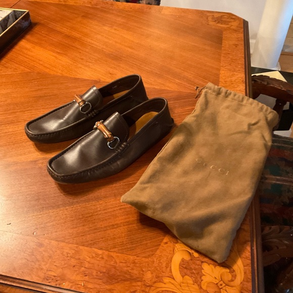 Gucci Mens Leather Loafers - Picture 3 of 4